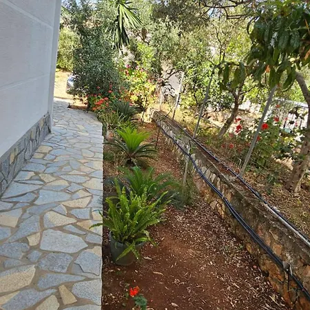 Eden Sea View Apartman Ksamil