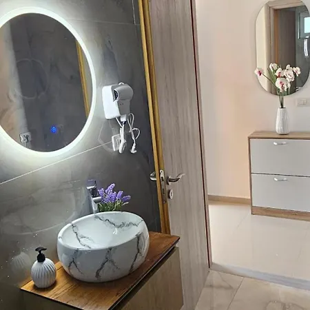 Eden Sea View Apartmán Ksamil
