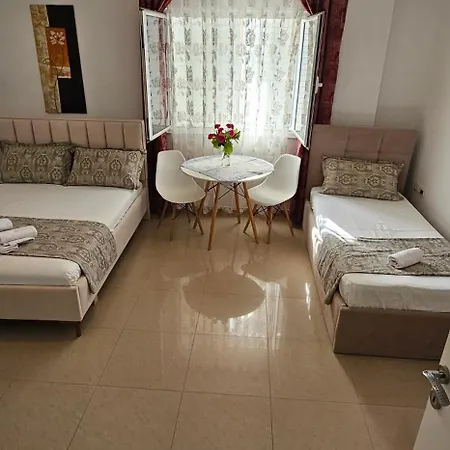 Eden Sea View Apartman *