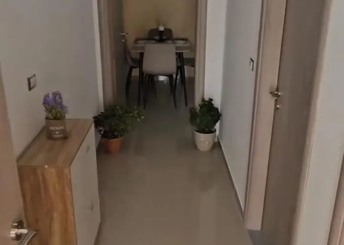 Eden Sea View Apartment *