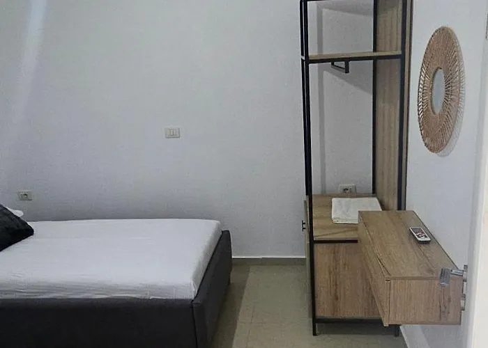 Eden Sea View Apartment *